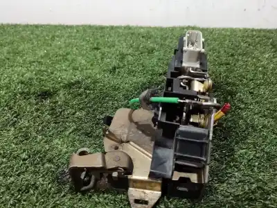 Second-hand car spare part rear right door lock for bmw 5 (e39) 523 i oem iam references 8352165 8352165 8352165