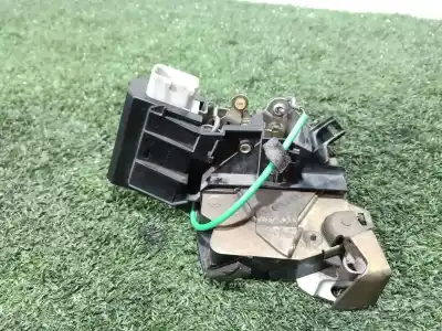Second-hand car spare part rear right door lock for bmw 5 (e39) 523 i oem iam references 8352165 8352165 8352165