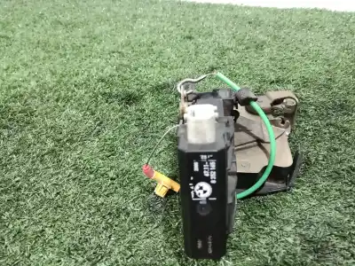 Second-hand car spare part rear right door lock for bmw 5 (e39) 523 i oem iam references 8352165 8352165 8352165