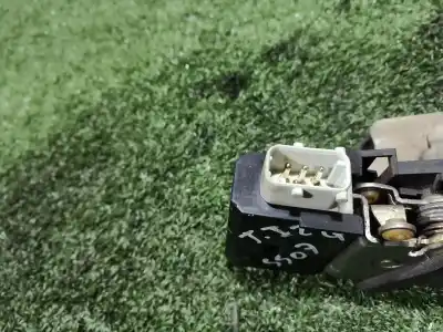 Second-hand car spare part rear left door lock for bmw 5 (e39) 523 i oem iam references   