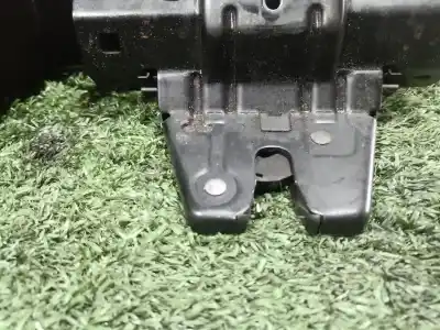 Second-hand car spare part trunk lock for bmw 1 (e81) 120 d oem iam references 7840617 7840617 7840617