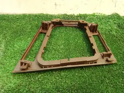 Peça sobressalente para automóvel em segunda mão moldagem por bmw 3 (e46) 320 d referências oem iam 8209456 8209456 8209456