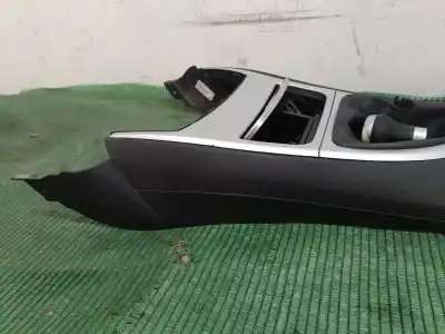 Peça sobressalente para automóvel em segunda mão apoio de braço consola central por bmw 1 (e81) 120 d referências oem iam 7122225 7122225 7122225