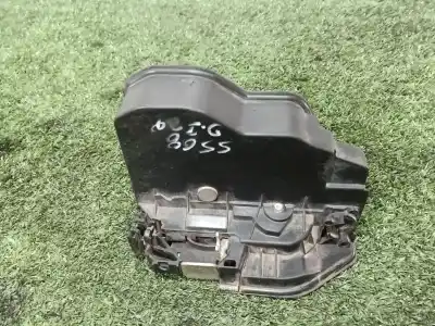 Second-hand car spare part left front door lock for bmw 1 (e81) 120 d oem iam references a046998 7202149 a046998