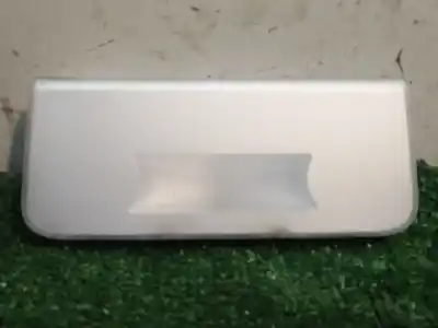 Pezzo di ricambio per auto di seconda mano LUCE INTERNA per BMW 1 (E81)  Riferimenti OEM IAM 695125201 LK0311390001 695125201