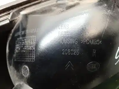 Second-hand car spare part right tailgate light for citroen c3 aircross ii (2r_, 2c_) 1.2 puretech 110 (2rhnzb, 2rhnzw, 2rhnpx, 2rhnpj) oem iam references 208025 208025 208025