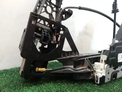 Автозапчасти б/у замок левой передней двери за jeep compass (mp, m6, mv, m7) 1.4 multiair ссылки oem iam p68211097ac 53438494 p68211097ac