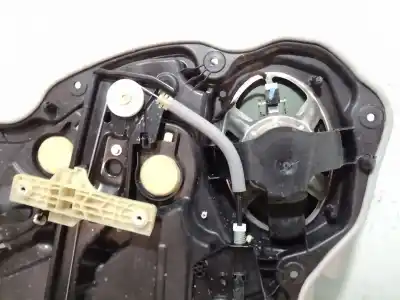 Pezzo di ricambio per auto di seconda mano alzacristalli posteriore sinistro per jeep compass (mp, m6, mv, m7) 1.4 multiair riferimenti oem iam c4752010 c4752010 c4752010