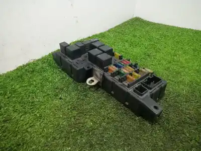 Recambio de automóvil de segunda mano de caja reles / fusibles para volvo b.m. s80 i (184) d5 referencias oem iam 518787205