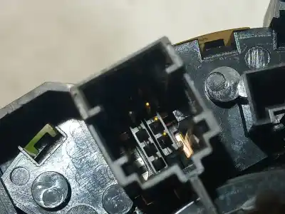 Peça sobressalente para automóvel em segunda mão comandos de alavanca por bmw x3 (e83) xdrive 20 d referências oem iam 613183774889 613183774889 613183774889