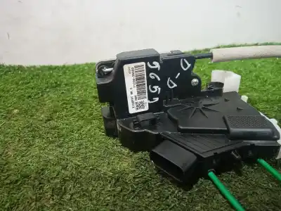 Автозапчастина б/у замок передній праві двері для ssangyong tivoli 1.6 посилання на oem iam 7122035000 7122035000 7122035000