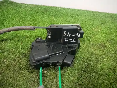 Second-hand car spare part rear left door lock for ssangyong tivoli 1.5 oem iam references 7131035001 7131035001 7131035001