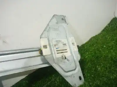 Second-hand car spare part passenger side right window regulator for citroen berlingo multispace (b9) 1.2 puretech 110 oem iam references 9680557880 402104b 402104b