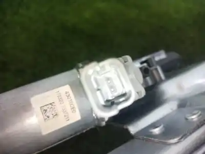 Second-hand car spare part passenger side right window regulator for citroen berlingo multispace (b9) 1.2 puretech 110 oem iam references 9680557880 402104b 402104b