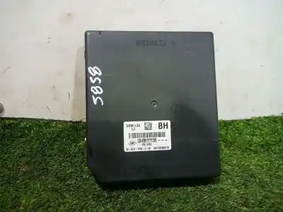 Second-hand car spare part fuse box unit for renault fluence (l3_) z.e. oem iam references usml38 284b63080r usml38