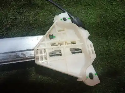 Pezzo di ricambio per auto di seconda mano alzacristalli anteriore sinistro per mazda 3 (bm, bn) 2.0 riferimenti oem iam   