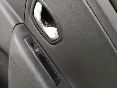 Pezzo di ricambio per auto di seconda mano rivestimento porta anteriore destro per renault fluence (l3_) z.e. riferimenti oem iam 156004141 156004141 156004141