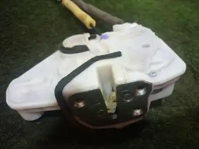 Peça sobressalente para automóvel em segunda mão fechadura da porta dianteira esquerda por mazda 3 (bm, bn) 2.0 referências oem iam plj36lm plj36lm plj36lm