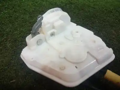 Pezzo di ricambio per auto di seconda mano Serratura Porta Posteriore Destra per MAZDA 3 (BM, BN) 2.0 Riferimenti OEM IAM   