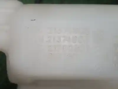 Second-hand car spare part windscreen washer bottle for citroen berlingo multispace (b9) 1.2 puretech 110 oem iam references 9671568 2137490 9671568