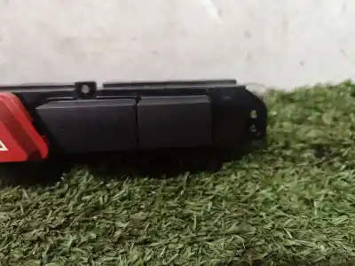 Second-hand car spare part hazard warning lights for kia cee´d hatchback (ed) 1.6 crdi 90 oem iam references 937001h000 937001h010 937001h000