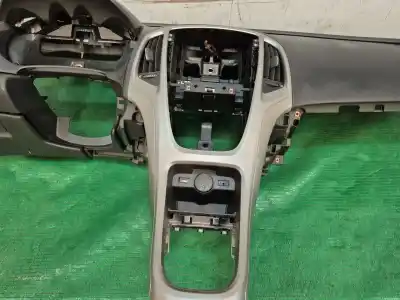 Second-hand car spare part dashboard for opel astra j (p10) 1.7 cdti (68) oem iam references   
