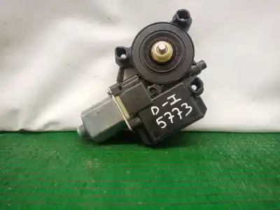 İkinci el araba yedek parçası ÖN SOL CAM MOTORU için VOLKSWAGEN POLO (6R1)  OEM IAM referansları 6R0959801AB 6R0959801AB 6R0959801AB