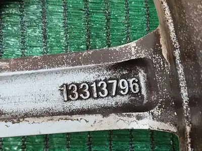 Recambio de automóvil de segunda mano de juego llantas para opel insignia a sports tourer (g09) 2.0 cdti (35) referencias oem iam 13313796 13313796 13313796