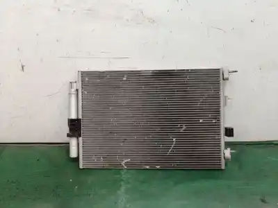 Pezzo di ricambio per auto di seconda mano Radiatore Olio per FORD FOCUS III 1.0 EcoBoost Riferimenti OEM IAM DV6119710 DV6119710 DV6119710