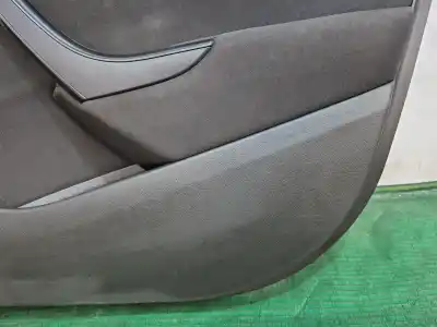 Peça sobressalente para automóvel em segunda mão forra / revestimento da porta dianteira direita por opel astra j (p10) 1.4 (68) referências oem iam 13258766 jci1555985 13258766