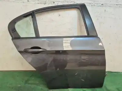Recambio de automóvil de segunda mano de PUERTA TRASERA DERECHA para BMW 3 (E90) 320 D referencias OEM IAM   