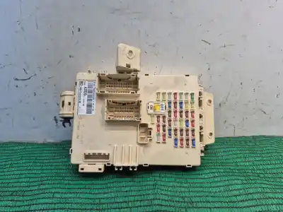 Second-hand car spare part Fuse Box Unit for KIA CEE´D (JD) 1.6 CRDi 128 OEM IAM references PA66TD30 PA66TD30 PA66TD30