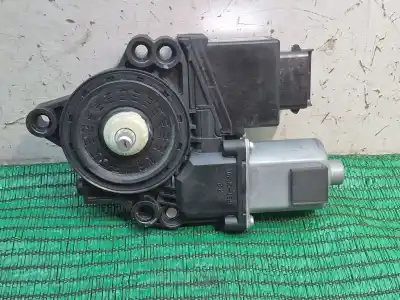 Second-hand car spare part left front window motor for kia cee´d (jd) 1.6 crdi 128 oem iam references 82450a2010 82450a2010 82450a2010