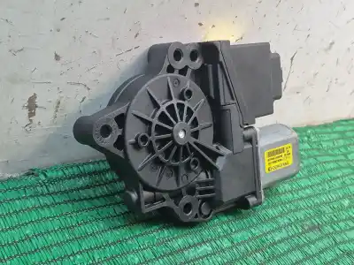 Pezzo di ricambio per auto di seconda mano motore alzacristalli anteriore destro per kia cee´d (jd) 1.6 crdi 128 riferimenti oem iam 82460a2010 617013001 82460a2010