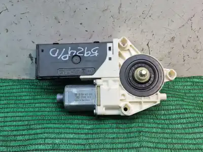 Second-hand car spare part RIGHT FRONT WINDOW MOTOR for RENAULT LAGUNA III (BT0/1) 2.0 dCi GT (BT11 BT1E BT1N) OEM IAM references 0130822331   Second-hand car spare part RIGHT FRONT WINDOW MOTOR for RENAULT LAGUNA III (BT0/1) 2.0 dCi GT (BT11 BT1E BT1N) OEM IAM references 0130822331
