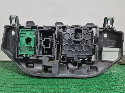 Автозапчастина б/у управління світлом для renault clio iv (bh_) 0.9 tce 90 посилання на oem iam 1302734x 1302734x 1302734x