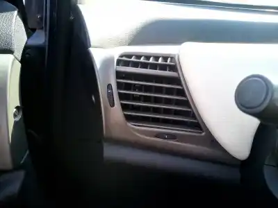 Pezzo di ricambio per auto di seconda mano Griglia Di Aerazione per LANCIA YPSILON (101) 1.3 JTD 16V Riferimenti OEM IAM   