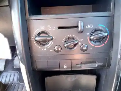 Pièce détachée automobile d'occasion commande de chauffage / climatisation pour peugeot 207 1.4 références oem iam   