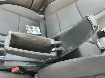 Pièce détachée automobile d'occasion accoudoir central pour audi a4 berlina (8e) 2.0 tdi 16v (103kw) références oem iam   
