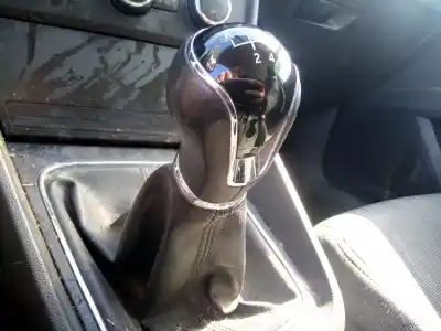 Pièce détachée automobile d'occasion pommeau de levier de vitesses pour seat leon (5f1) 1.6 tdi références oem iam   