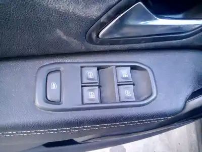 Автозапчастина б/у ПЕРЕДНІ ВІКНИЙ ВМИКАЧ для DACIA DUSTER (HM_)  Посилання на OEM IAM   