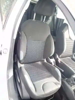 Second-hand car spare part right front seat for peugeot 208 ii (ub_, up_, uw_, uj_) 1.6 hdi 90 (ub9hpa) oem iam references 