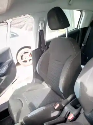 Автозапчастина б/у передне праве сиділо для peugeot 208 ii (ub_, up_, uw_, uj_) 1.6 hdi 90 (ub9hpa) посилання на oem iam   