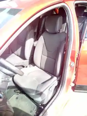 Second-hand car spare part left front seat for renault clio iv authentique oem iam references 