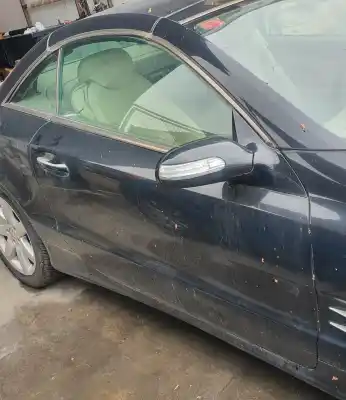 Recambio de automóvil de segunda mano de PUERTA DELANTERA DERECHA para MERCEDES-BENZ CLASE SL (W230) ROADSTER  referencias OEM IAM   