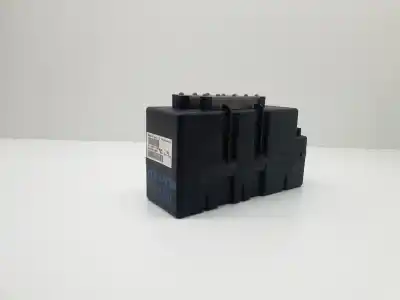 Recambio de automóvil de segunda mano de no identificado para mercedes-benz clase sl (w230) roadster 350 (230.467) referencias oem iam 2308000448  