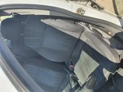 Recambio de automóvil de segunda mano de ASIENTO DELANTERO IZQUIERDO para OPEL CORSA D  referencias OEM IAM   