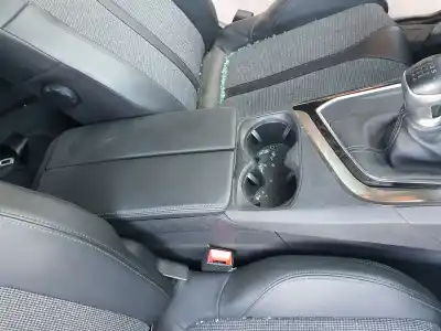 Pièce détachée automobile d'occasion accoudoir central pour peugeot 3008 i monospace (0u_) 1.2 références oem iam   