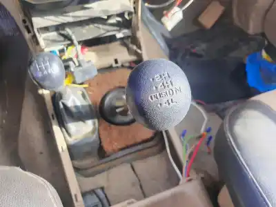 Second-hand car spare part gear lever knob for nissan terrano/terrano.ii (r20) 2.7 turbodiesel oem iam references   