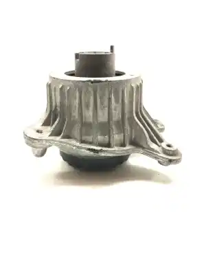 Pièce détachée automobile d'occasion SUPPORT MOTEUR DROIT pour MERCEDES-BENZ CLASE C (W205) LIM.  Références OEM IAM A2132403500  